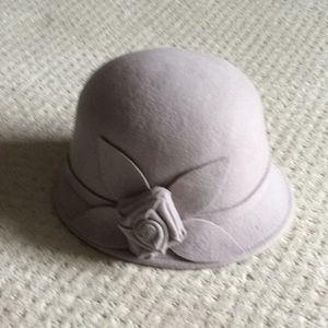 Grey hat